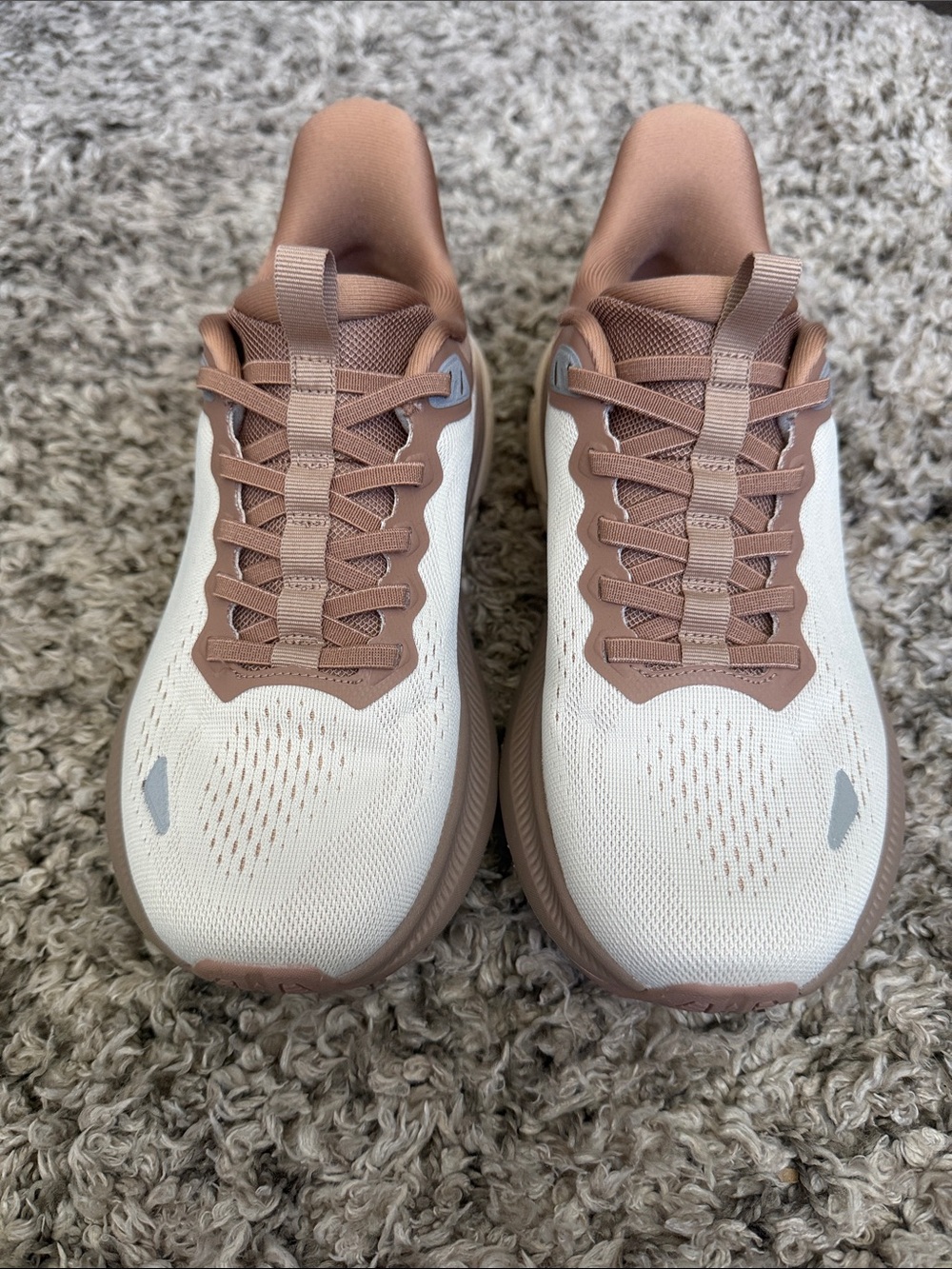 nortiv8 Women’s Athletic Sneakers in White and Taupe